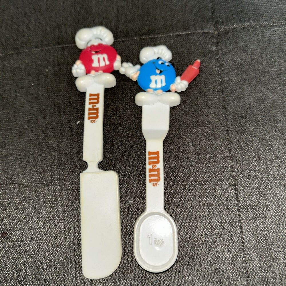 Easy-Bake Oven M&M’s Cake Bake Set - Red Spatula and Blue Teaspoon - Preowned
